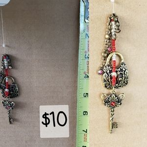 Dangling charms